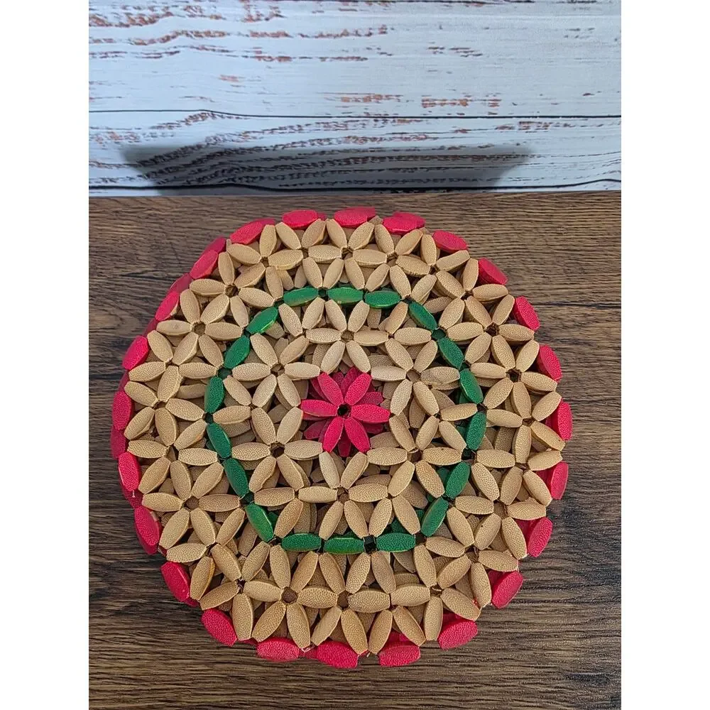 VTG (4) Bamboo Bead Trivets Christmas Wood Red Green Kitchen Decor 70s